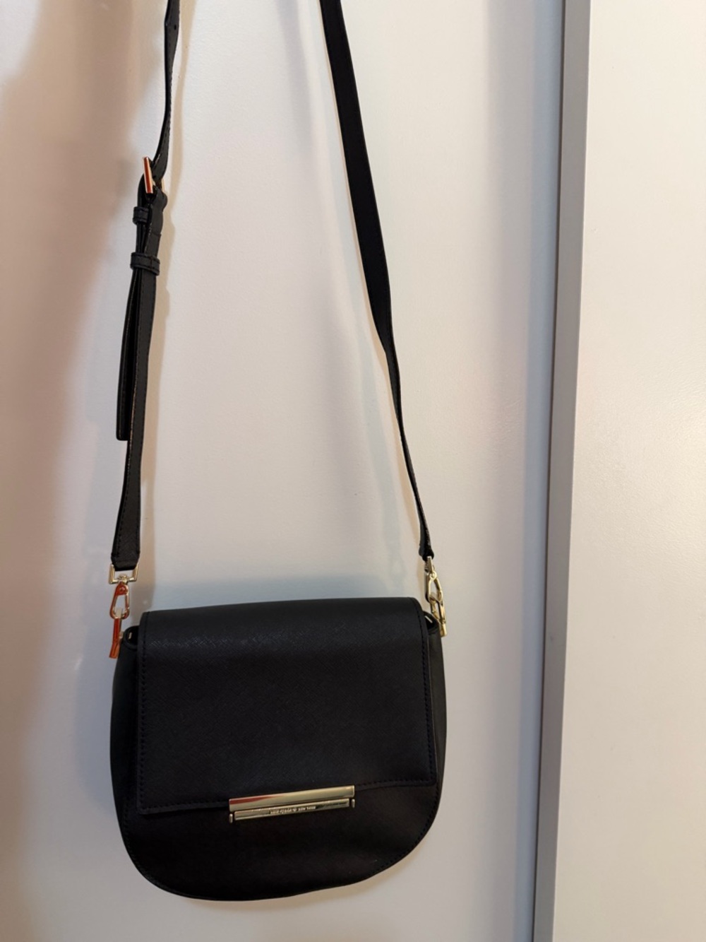 Kate Spade Black Leather Crossbody Bag | Gold Hardware | Classic Saddle Style
